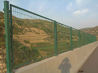 橋梁護欄網(wǎng)圖片3