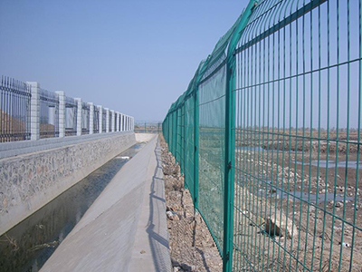 高速公路護欄網圖片1